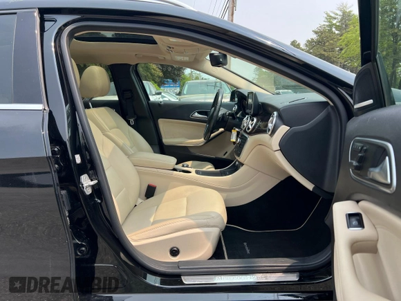 2015 Mercedes-Benz GLA 250 z VIN WDCTG4GB9FJ168238, wystawiony jako Copart lot #59933515 z przebiegiem 121 228 mil mil oraz Czysty tytuł • Clean title. Historia ofert i sprzedaży dostępna na DreamBid. Obrazek 5.