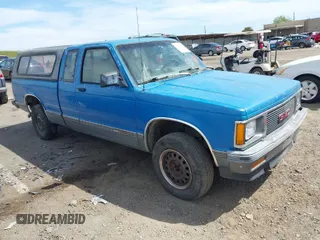 1992 GMC Sonoma with VIN 1GTDT19Z8N8524005, listed as a IAAI auction lot 42007337 with 216,704 mi miles and . Bid and sale history available at DreamBid. Image 1.