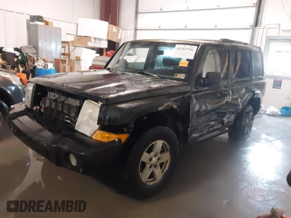 2007 Jeep Commander Sport z VIN 1J8HG48P17C545682, wystawiony jako IAAI lot #41369706 z przebiegiem 187 900 mil mil oraz . Historia ofert i sprzedaży dostępna na DreamBid. Obrazek 18.