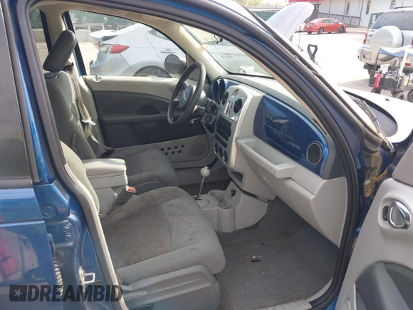 2009 Chrysler PT Cruiser Touring with VIN 3A8FY58939T607540, listed as a IAAI auction lot 42099370 with 186,427 mi miles. Bid and sale history available at carsss.com. Image 5.