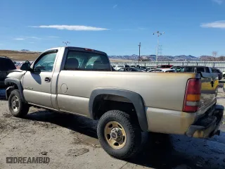 2002 GMC Sierra 2500HD Classic Work Truck with VIN 1GTHK24U12E186580, listed as a Copart auction lot 43469945 with 161,521 mi miles and Salvage Title. Bid and sale history available at carsss.com. Image 2.