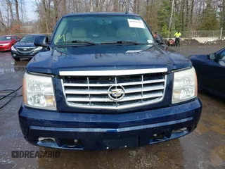 2006 Cadillac Escalade z VIN 1GYEK63N66R127117, wystawiony jako IAAI lot #41570716 z przebiegiem 126 637 mil mil oraz . Historia ofert i sprzedaży dostępna na DreamBid. Obrazek 12.