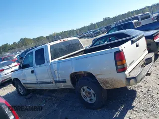 2000 Chevrolet Silverado 1500 LS with VIN 2GCEK19V6Y1309699, listed as a IAAI auction lot 41870085 with 218,628 mi miles. Bid and sale history available at carsss.com. Image 14.