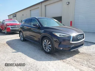 2020 Infiniti QX50 Luxe z VIN 3PCAJ5M31LF110130, wystawiony jako IAAI lot #42856892 z przebiegiem 54 771 mil mil oraz . Historia ofert i sprzedaży dostępna na DreamBid. Obrazek 1.
