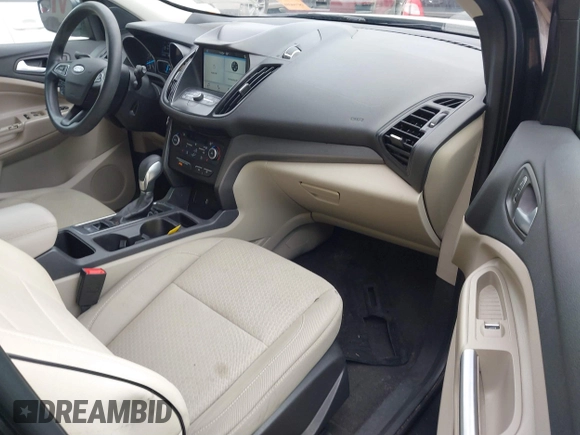 2019 Ford Escape SE with VIN 1FMCU9G91KUC08423, listed as a IAAI auction lot 41686542 with 87,329 mi miles. Bid and sale history available at carsss.com. Image 5.