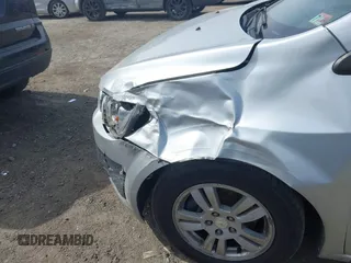 2014 Chevrolet Sonic LT с VIN 1G1JC5SH6E4153549, выставлен на аукционе IAAI как лот 41675769 с пробегом 149 038 миль миль и . История ставок и продаж доступна на DreamBid. Изображение 15.