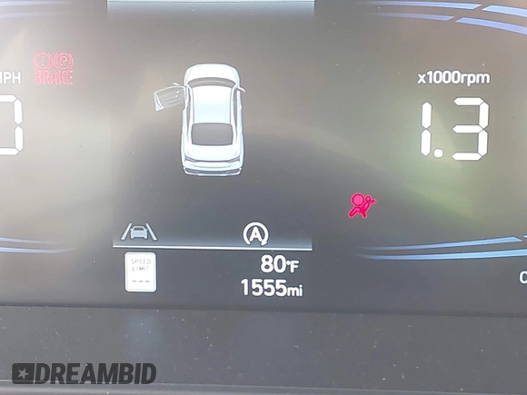 2025 Hyundai Elantra SE z VIN KMHLL4DG4SU856802, wystawiony jako IAAI lot #42102646 z przebiegiem 1 555 mil mil oraz . Historia ofert i sprzedaży dostępna na DreamBid. Obrazek 16.
