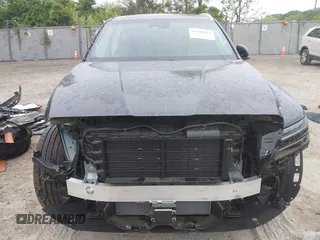 2025 Genesis GV80 z VIN KMUHBESB3SU273631, wystawiony jako IAAI lot #42186632 z przebiegiem 184 mil mil oraz . Historia ofert i sprzedaży dostępna na DreamBid. Obrazek 13.