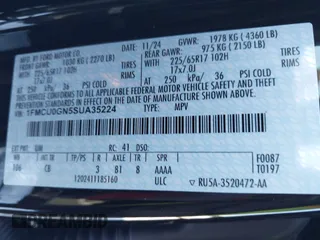 2025 Ford Escape Active with VIN 1FMCU0GN5SUA35224, listed as a IAAI auction lot 41320191 with 563 mi miles. Bid and sale history available at carsss.com. Image 9.