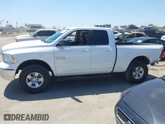2017 Ram 1500 SLT z VIN 1C6RR7GG5HS583441, wystawiony jako IAAI lot #42391078 z przebiegiem 129 043 mil mil oraz . Historia ofert i sprzedaży dostępna na DreamBid. Obrazek 14.