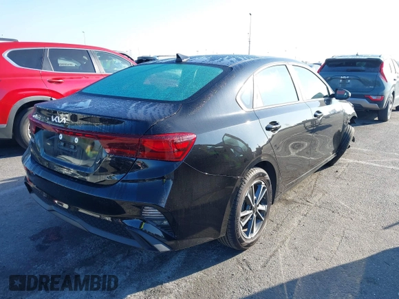 2022 Kia Forte LXS with VIN 3KPF24ADXNE463355, listed as a IAAI auction lot 41614375 with 18,792 mi miles. Bid and sale history available at carsss.com. Image 4.