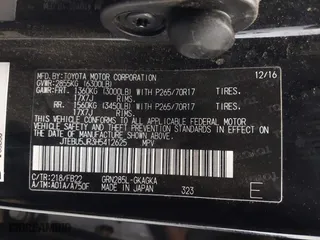 2017 Toyota 4Runner SR5 with VIN JTEBU5JR3H5412625, listed as a IAAI auction lot 41890217 with 34,717 mi miles. Bid and sale history available at carsss.com. Image 9.
