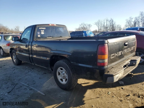 2000 Chevrolet Silverado 1500 with VIN 1GCEC14V0YE395868, listed as a Copart auction lot 46580585 with 208,942 mi miles and Clean Title. Bid and sale history available at carsss.com. Image 2.