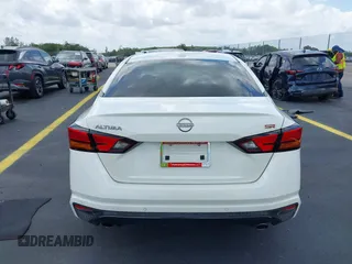 2024 Nissan Altima SR z VIN 1N4BL4CVXRN427304, wystawiony jako IAAI lot #42194928 z przebiegiem 10 679 mil mil oraz . Historia ofert i sprzedaży dostępna na DreamBid. Obrazek 16.