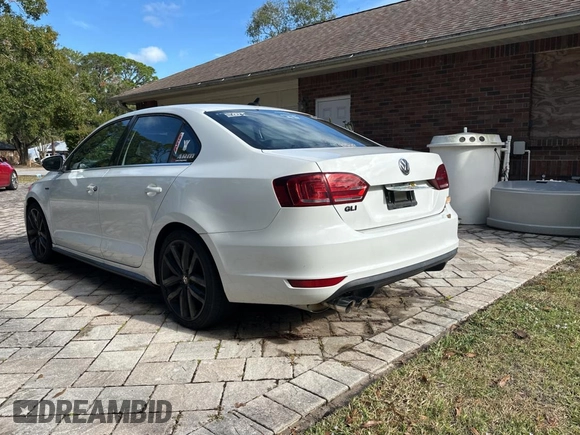 2014 Volkswagen Jetta GLI Edition 30 with VIN 3VW4S7AJ9EM307972, listed as a Copart auction lot 85949964 with 91,661 mi miles and Clean title. Bid and sale history available at DreamBid. Image 3.