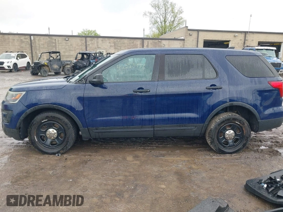 2017 Ford Police Interceptor Utility z VIN 1FM5K8AT8HGC25644, wystawiony jako IAAI lot #42223936 z przebiegiem 199 948 mil mil oraz . Historia ofert i sprzedaży dostępna na DreamBid. Obrazek 15.