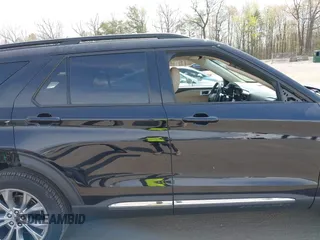 2020 Ford Explorer XLT with VIN 1FMSK8DH1LGB72160, listed as a IAAI auction lot 41992052 with 79,556 mi miles. Bid and sale history available at carsss.com. Image 14.