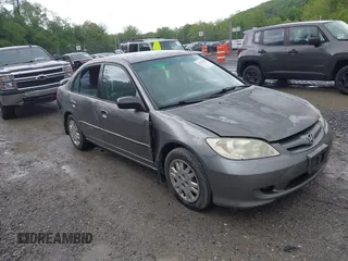 2004 Honda Civic LX z VIN 2HGES15584H517768, wystawiony jako IAAI lot #42233202 z przebiegiem 214 484 mil mil oraz . Historia ofert i sprzedaży dostępna na DreamBid. Obrazek 1.