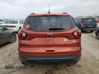 2019 Ford Escape SE z VIN 1FMCU9GD0KUB59820, wystawiony jako Copart lot #49674525 z przebiegiem 69 828 mil mil oraz Szkody całkowita. Historia ofert i sprzedaży dostępna na DreamBid. Obrazek 6.