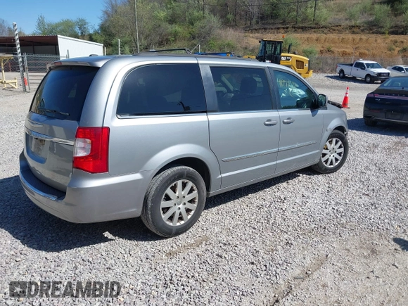 2015 Chrysler Town & Country Touring with VIN 2C4RC1BG7FR552317, listed as a IAAI auction lot 41972396 with Not Provided miles and . Bid and sale history available at carsss.com. Image 4.