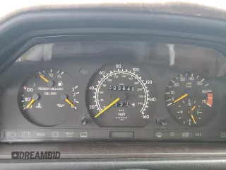 1991 Mercedes-Benz 300 E with VIN WDBEA30D4MB426614, listed as a Copart auction lot 86784864 with 95,640 mi miles and Clean Title. Bid and sale history available at carsss.com. Image 9.