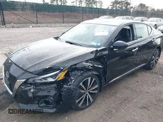 2019 Nissan Altima 2.5 Platinum with VIN 1N4BL4FW1KC127673, listed as a IAAI auction lot 41773674 with 30,713 mi miles. Bid and sale history available at carsss.com. Image 6.