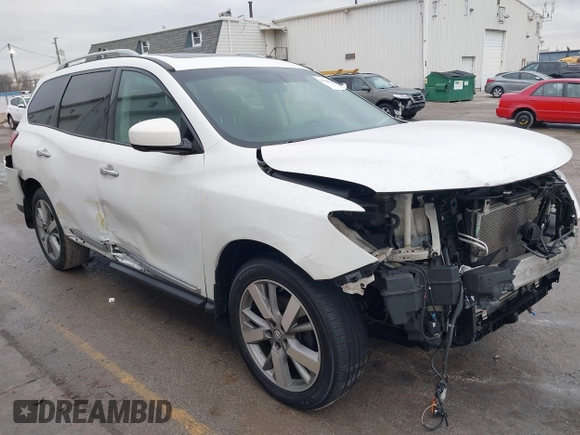 2013 Nissan Pathfinder SV with VIN 5N1AR2MM7DC680238, listed as a IAAI auction lot 41180689 with 178,365 mi miles. Bid and sale history available at carsss.com. Image 1.