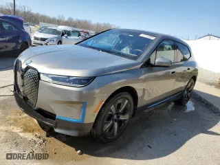 2023 BMW iX xDrive50 with VIN WB523CF09PCM73862, listed as a Copart auction lot 47110985 with 17,521 mi miles and Salvage Title. Bid and sale history available at carsss.com. Image 1.