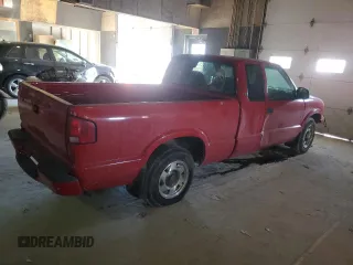 2000 GMC Sonoma SLS with VIN 1GTCS19W1Y8304827, listed as a Copart auction lot 47727685 with 254,655 mi miles and Non Repairable. Bid and sale history available at DreamBid. Image 3.