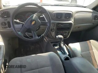 2005 Chevrolet TrailBlazer LS with VIN 1GNDS13S452162960, listed as a Copart auction lot 67789014 with 147,651 mi miles and Salvage Title. Bid and sale history available at DreamBid. Image 8.