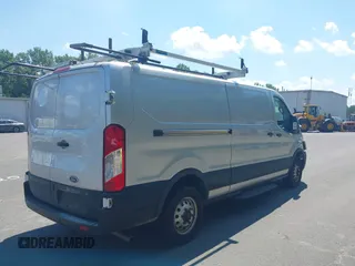 2023 Ford Transit с VIN 1FTYE2Y81PKA15972, выставлен на аукционе IAAI как лот 42692830 с пробегом 51 232 миль миль и . История ставок и продаж доступна на DreamBid. Изображение 4.