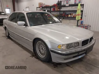 2001 BMW 7 Series 740iA with VIN WBAGG83421DN88756, listed as a IAAI auction lot 41086038 with 1 mi miles. Bid and sale history available at carsss.com. Image 1.