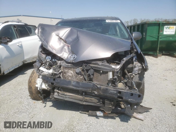 2016 Toyota Sienna SE with VIN 5TDXK3DC9GS724520, listed as a Copart auction lot 51005185 with 88,074 mi miles and Salvage title. Bid and sale history available at DreamBid. Image 5.