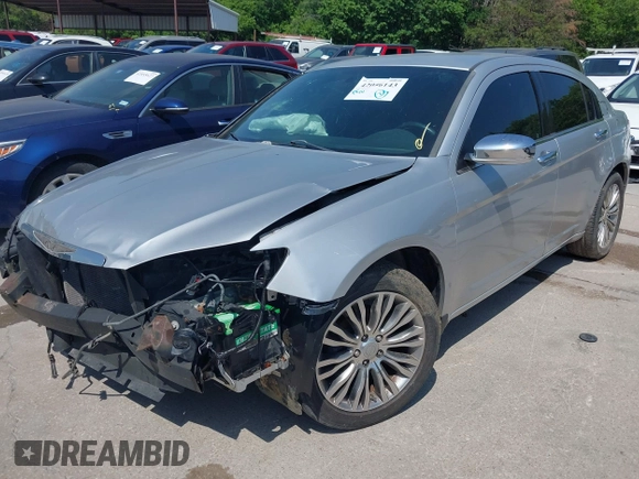 2011 Chrysler 200 Limited with VIN 1C3BC2FB4BN501133, listed as a IAAI auction lot 42056143 with Not Provided miles. Bid and sale history available at carsss.com. Image 2.