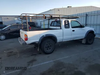 2004 Toyota Tacoma PreRunner with VIN 5TESM92N34Z337312, listed as a Copart auction lot 42856015 with 302,252 mi miles and Clean title. Bid and sale history available at DreamBid. Image 3.