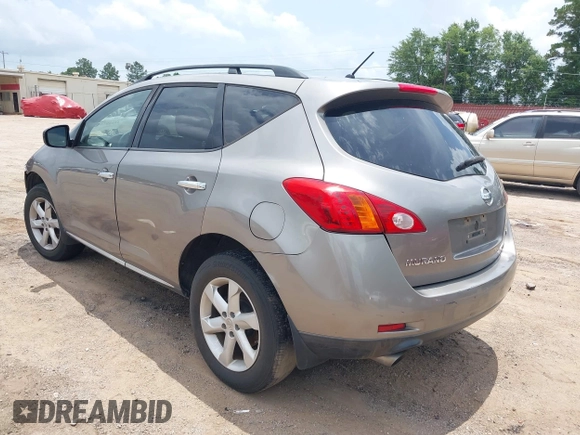 2009 Nissan Murano LE z VIN JN8AZ18W79W151778, wystawiony jako IAAI lot #42530560 z przebiegiem 157 393 mil mil oraz . Historia ofert i sprzedaży dostępna na DreamBid. Obrazek 3.