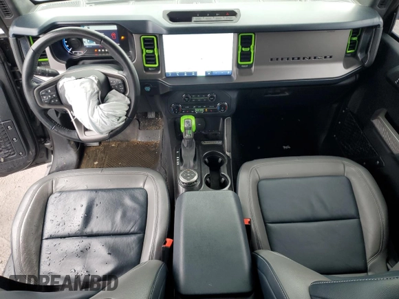 2022 Ford Bronco with VIN 1FMDE5DH3NLA98846, listed as a Copart auction lot 55818355 with 32,120 mi miles and Salvage title. Bid and sale history available at DreamBid. Image 8.