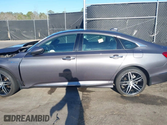 2022 Honda Accord Touring with VIN 1HGCV3F96NA011657, listed as a IAAI auction lot 41701375 with 13,681 mi miles and . Bid and sale history available at DreamBid. Image 14.