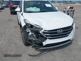 2018 Hyundai Tucson Sport with VIN KM8J33AL5JU691991, listed as a IAAI auction lot 41817480 with 89,129 mi miles. Bid and sale history available at carsss.com. Image 6.