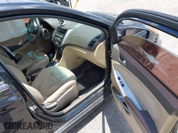 2013 Hyundai Accent GLS with VIN KMHCT4AE3DU459670, listed as a IAAI auction lot 39664548 with 155,591 mi miles. Bid and sale history available at carsss.com. Image 5.