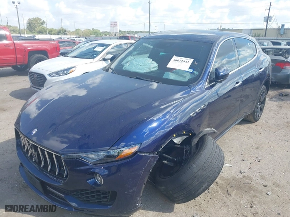 2021 Maserati Levante S with VIN ZN661YUAXMX370022, listed as a IAAI auction lot 40672941 with NaN miles. Bid and sale history available at carsss.com. Image 18.