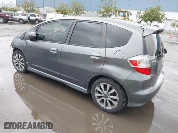 2013 Honda Fit Sport with VIN JHMGE8H52DC018498, listed as a IAAI auction lot 41935157 with 111,922 mi miles. Bid and sale history available at carsss.com. Image 3.