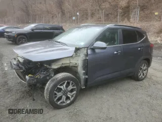 2022 Kia Seltos EX z VIN KNDERCAA4N7272201, wystawiony jako Copart lot #47615335 z przebiegiem 75 246 mil mil oraz Szkoda całkowita • Salvage title. Historia ofert i sprzedaży dostępna na DreamBid. Obrazek 1.