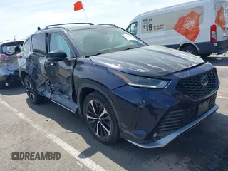 2021 Toyota Highlander XSE z VIN 5TDLZRBH6MS076951, wystawiony jako IAAI lot #42119033 z przebiegiem 52 538 mil mil oraz . Historia ofert i sprzedaży dostępna na DreamBid. Obrazek 1.