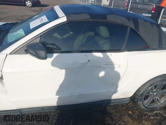 2012 Ford Mustang V6 with VIN 1ZVBP8EM0C5212707, listed as a IAAI auction lot 41775024 with 144,116 mi miles and . Bid and sale history available at carsss.com. Image 17.