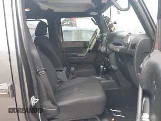 2018 Jeep Wrangler Unlimited Sport S с VIN 1C4BJWDG0JL854437, выставлен на аукционе IAAI как лот 42028024 с пробегом 147 000 миль миль и . История ставок и продаж доступна на DreamBid. Изображение 5.