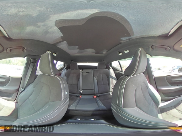 2023 Volvo XC40 Ultimate with VIN YV4ED3UM3P2013538, listed as a Copart auction lot 57995485 with 24,189 mi miles and Salvage title. Bid and sale history available at DreamBid. Image 15.