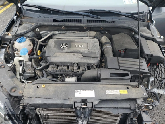 2016 Volkswagen Jetta SEL z VIN 3VWL07AJ6GM373710, wystawiony jako Copart lot #59258665 z przebiegiem 90 460 mil mil oraz Szkoda całkowita • Salvage title. Historia ofert i sprzedaży dostępna na DreamBid. Obrazek 11.