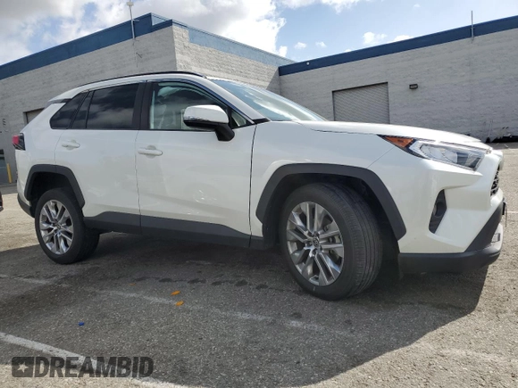 2021 Toyota RAV4 XLE Premium with VIN 2T3C1RFV1MW180625, listed as a Copart auction lot 51799175 with 63,692 mi miles and Salvage title. Bid and sale history available at DreamBid. Image 4.