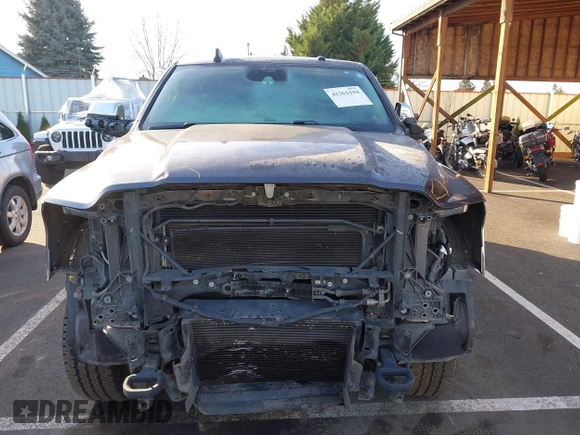 2019 Ram 2500 Laramie with VIN 3C6UR5FL5KG546188, listed as a IAAI auction lot 41361194 with 100,639 mi miles. Bid and sale history available at carsss.com. Image 13.